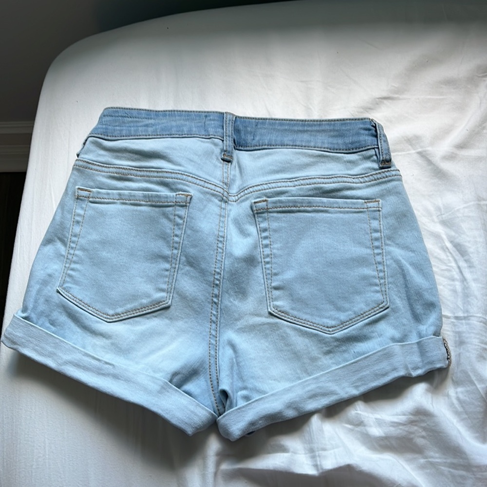 shorts - Picture 2 of 2